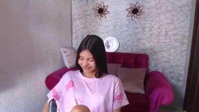 evagirl69 live cam on Cam4