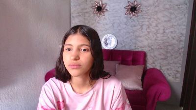 evagirl69 live cam on Cam4