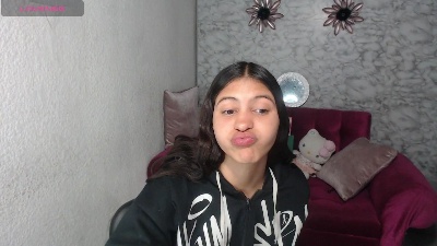 evagirl69 live cam on Cam4