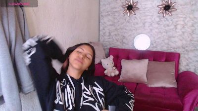 evagirl69 live cam on Cam4