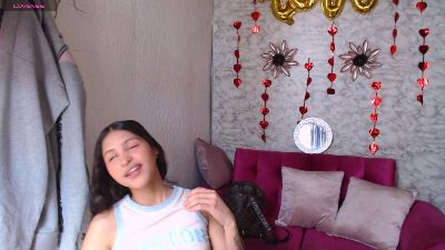 evagirl69 live cam on Cam4