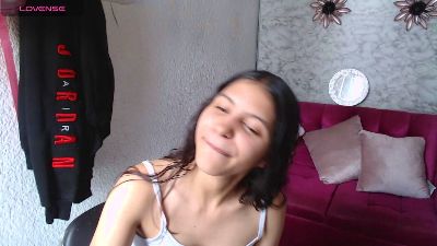 evagirl69 live cam on Cam4