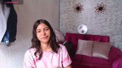 evagirl69 live cam on Cam4
