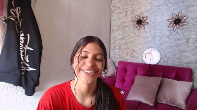 evagirl69 live cam on Cam4