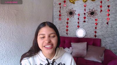 evagirl69 live cam on Cam4
