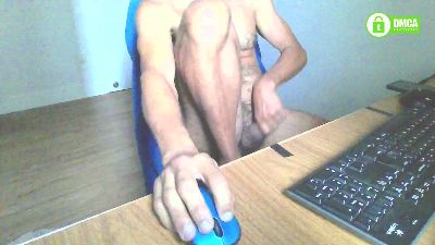 ewan_rouge live cam on Cam4