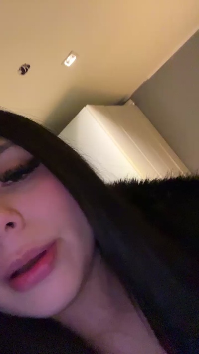 eymi4 live cam on Cam4