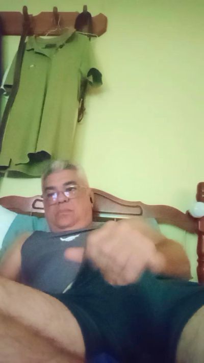 ezepe1 live cam on Cam4