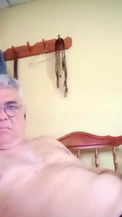 ezepe1 live cam on Cam4