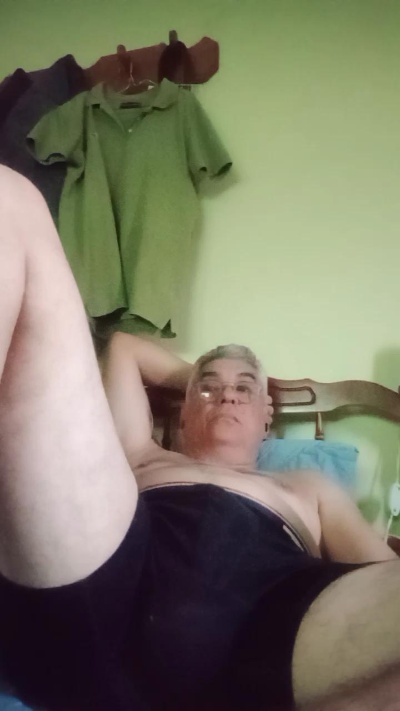 ezepe1 live cam on Cam4