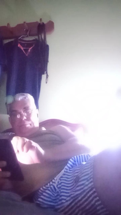 ezepe1 live cam on Cam4