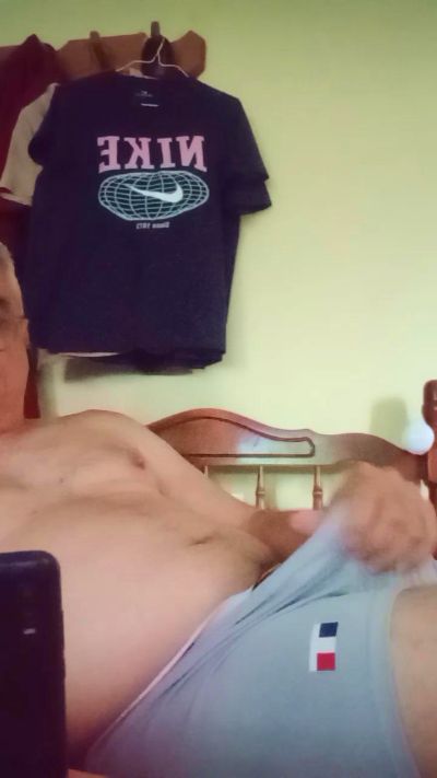 ezepe1 live cam on Cam4