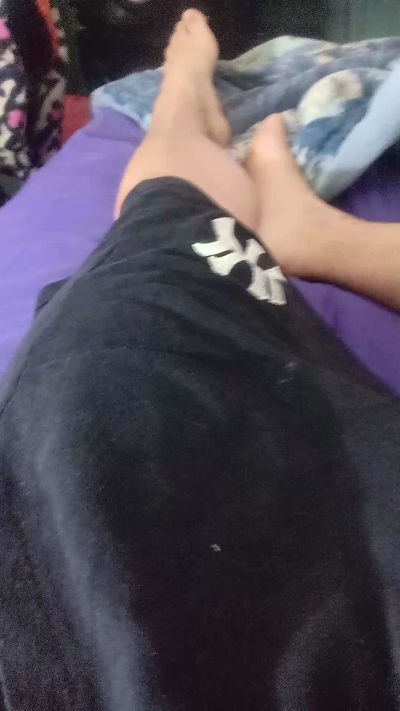 fUMAN2FLORES live cam on Cam4