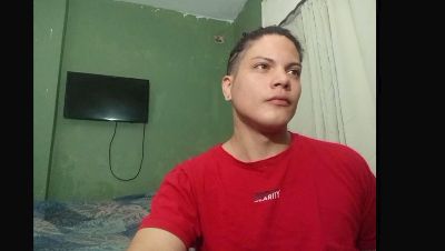 fUMAN2FLORES live cam on Cam4