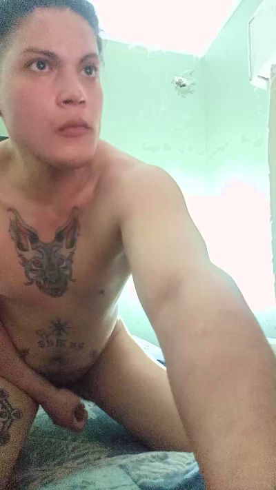 fUMAN2FLORES live cam on Cam4