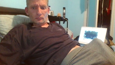 fabien024 live cam on Cam4