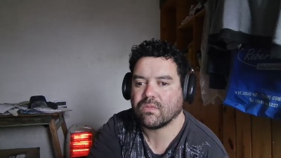 fabiom2023 live cam on Cam4