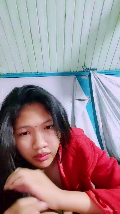 fara5 live cam on Cam4