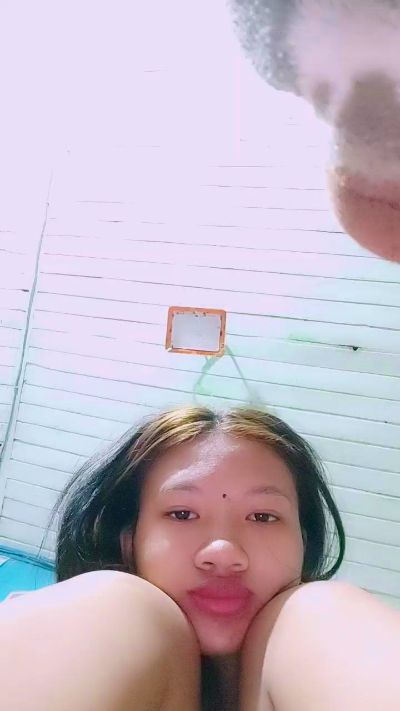 fara5 live cam on Cam4