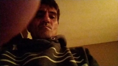 fattal 来自 塞尔维亚 的 男性 直播摄像头