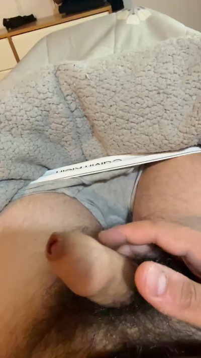 fedeball322 live cam on Cam4