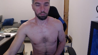 feelipe10 live cam on Cam4
