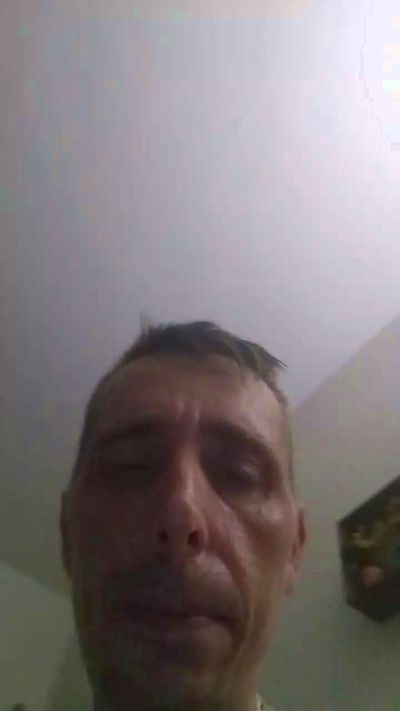 fefe1981 live cam on Cam4