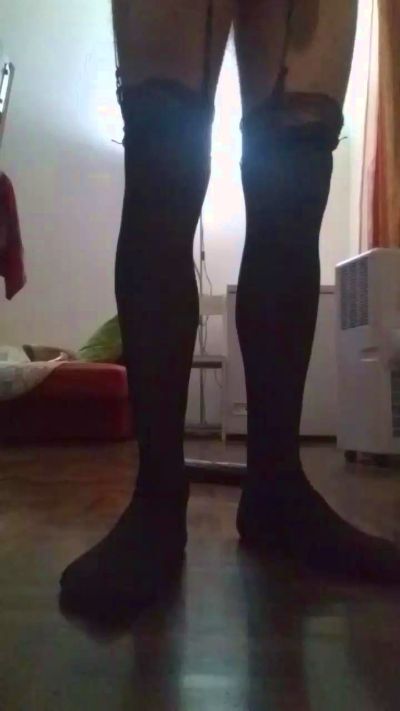 fefe1981 live cam on Cam4