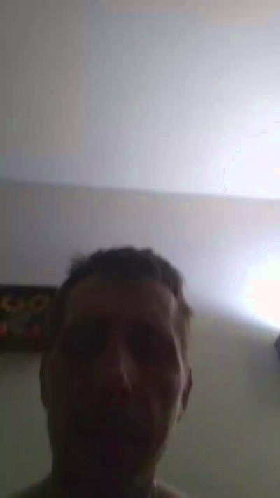 fefe1981 live cam on Cam4