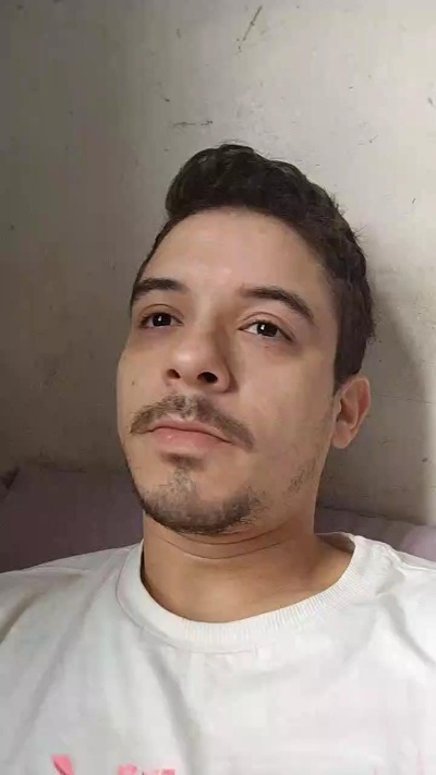 felipe1670 live cam on Cam4