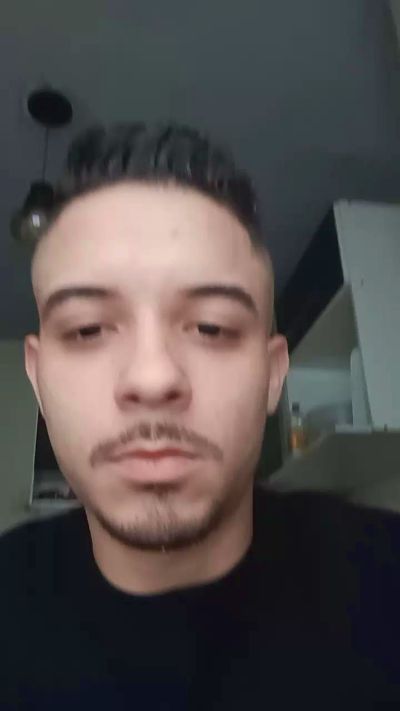 felipe1670 live cam on Cam4