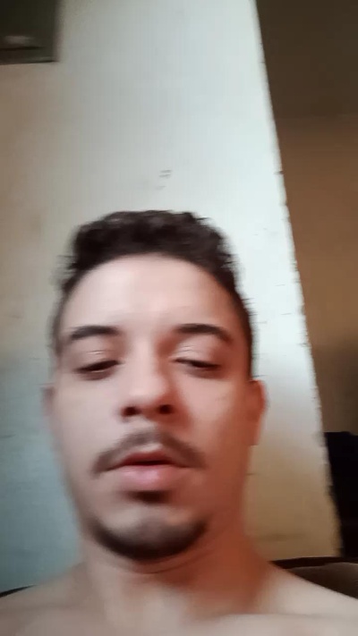 felipe1670 live cam on Cam4