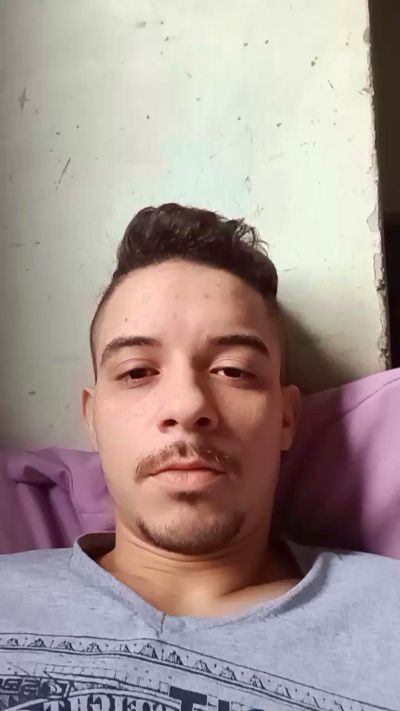 felipe1670 live cam on Cam4