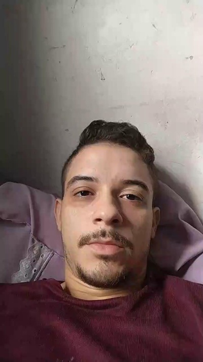 felipe1670 live cam on Cam4