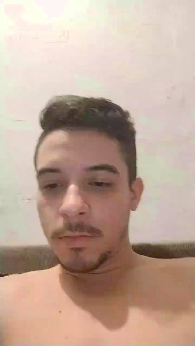 felipe1670 live cam on Cam4