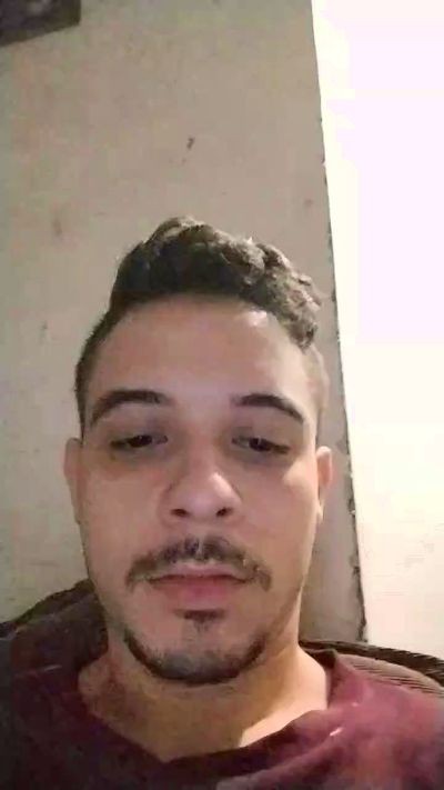 felipe1670 live cam on Cam4