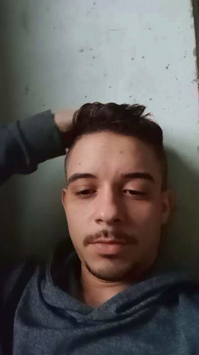 felipe1670 live cam on Cam4