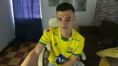 felipecolinss live cam on Cam4