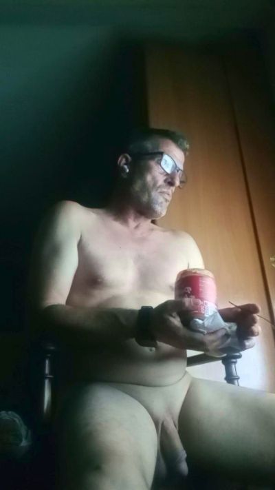 felipedavidtgn2 live cam on Cam4