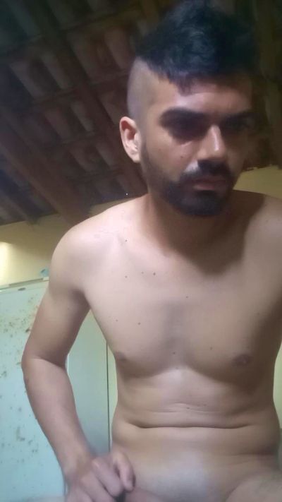 felipevoyeur live cam on Cam4