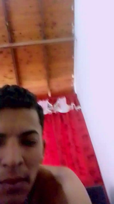 felixm98 live cam on Cam4