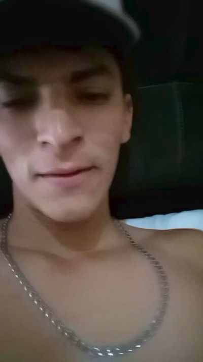 felixm98 live cam on Cam4