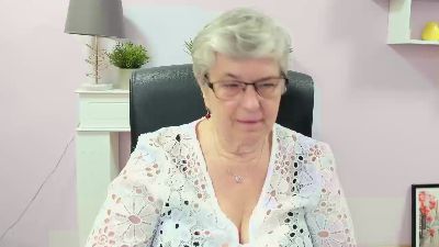 femmeIRIS live cam on Cam4