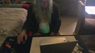 fene2477 live cam on Cam4