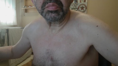feoperomajo1 live cam on Cam4