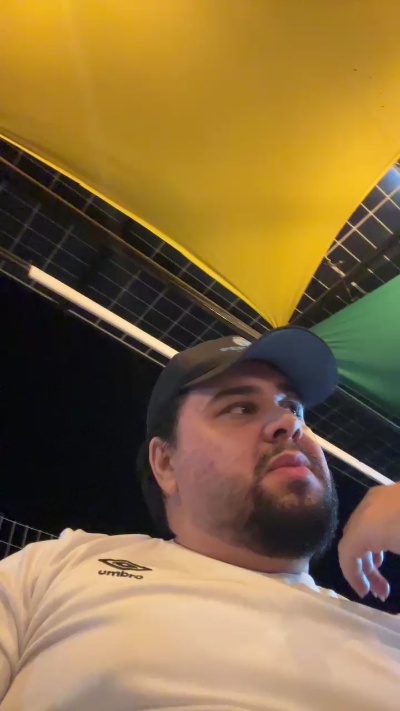 fernandez9281 live cam on Cam4