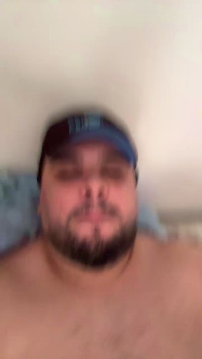 fernandez9281 live cam on Cam4