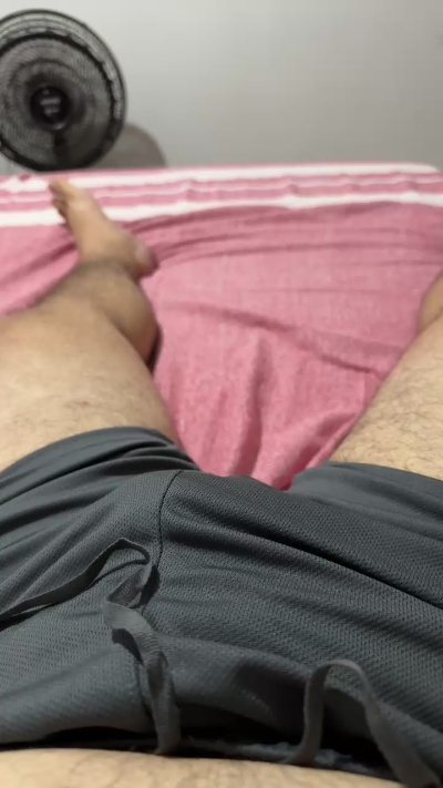 fernandez9281 live cam on Cam4