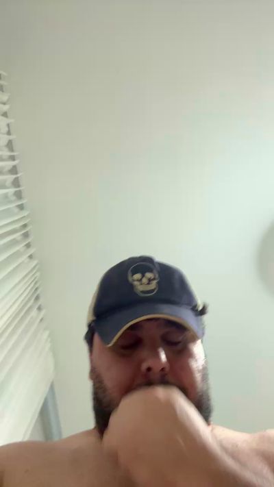 fernandez9281 live cam on Cam4