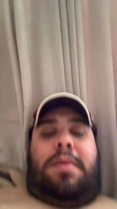 fernandez9281 live cam on Cam4